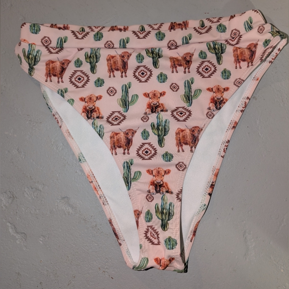 🌵🐮Cactus & Highland Cow Print Bikini Set with Green Pants (Like New!) - Picture 5 of 15